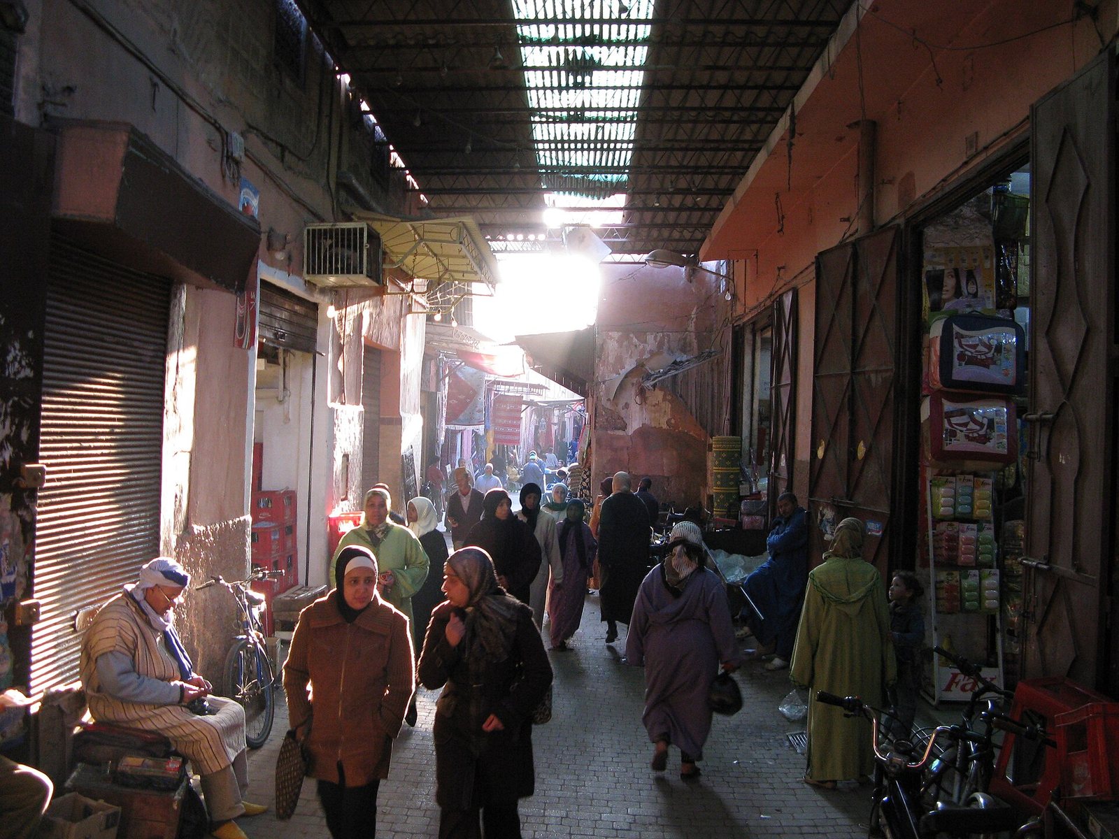 Souk Shopping Tour with Guide