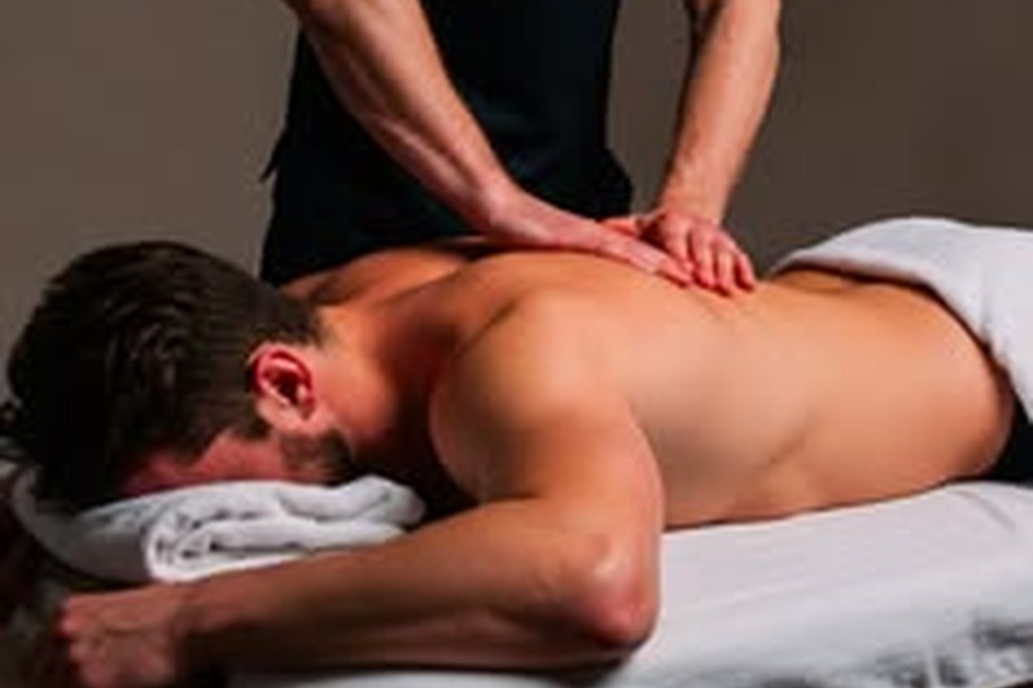 Massage at Your Accommodation thumbnail 3
